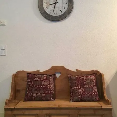 Apartment Central 50m From Ski Slopes!